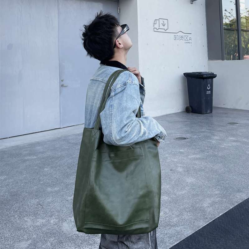 レザーバッグ 大容量トートバッグ
