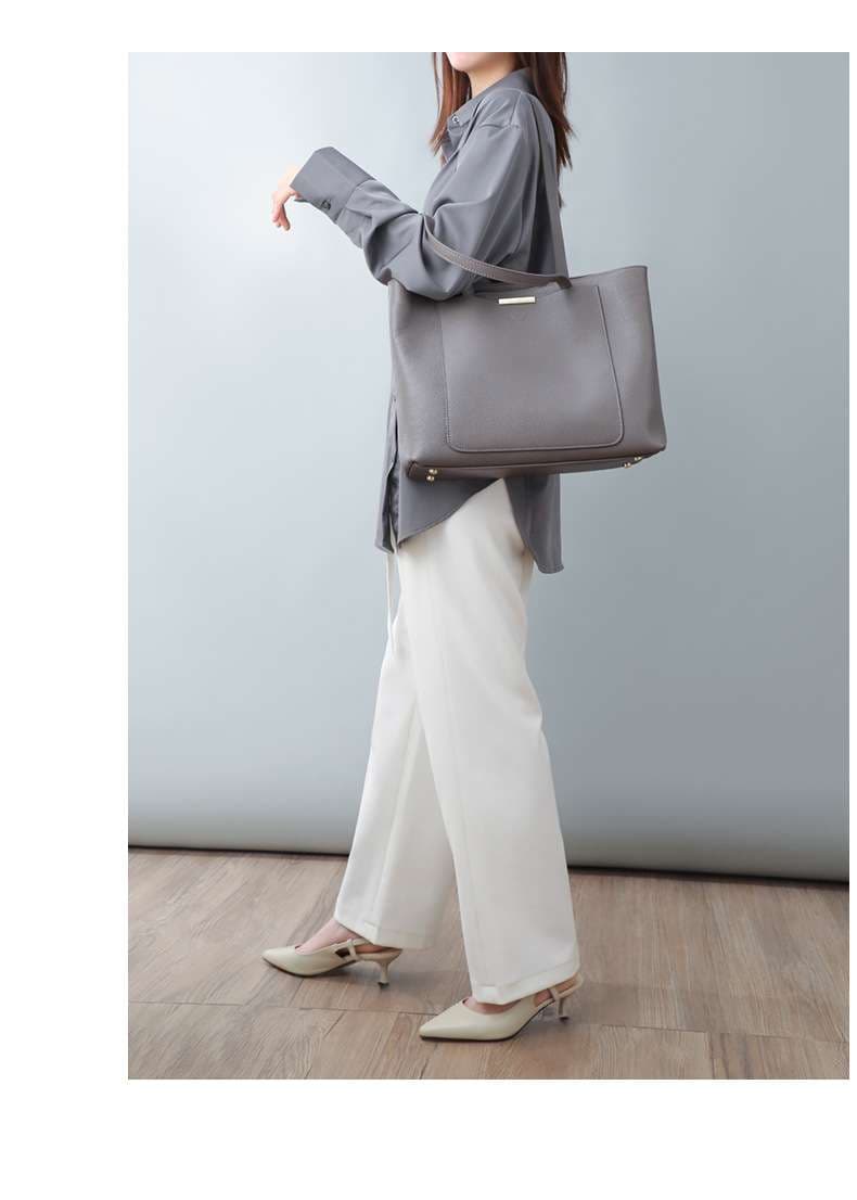 レザーバッグ 大容量トートバッグ