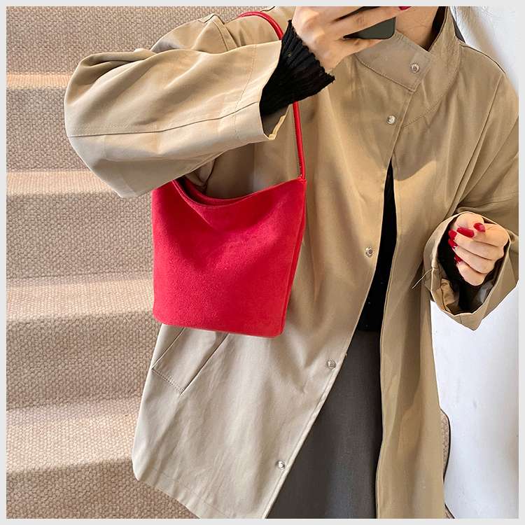レザーバッグ シンプルショルダーバッグ