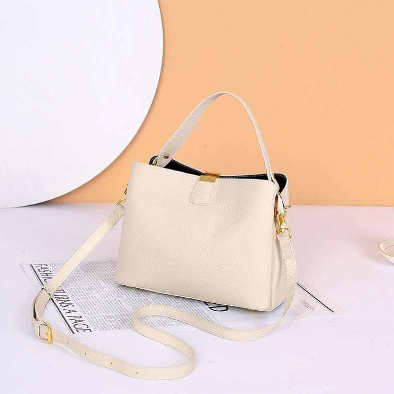 レザーバッグ シンプルショルダーバッグ