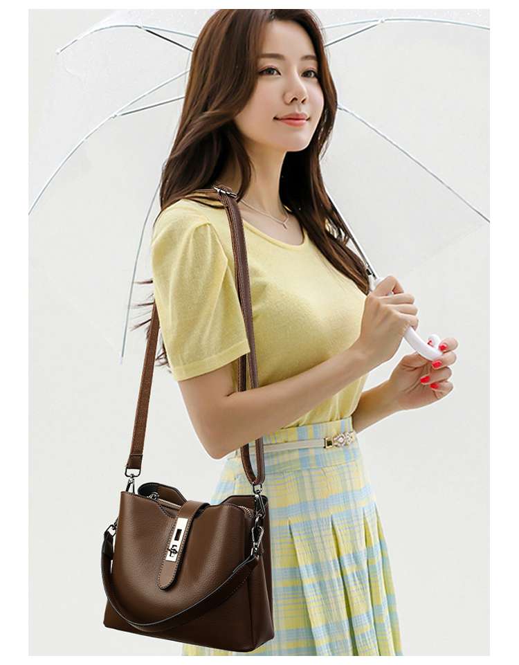 レザーバッグ ミニショルダーバッグ