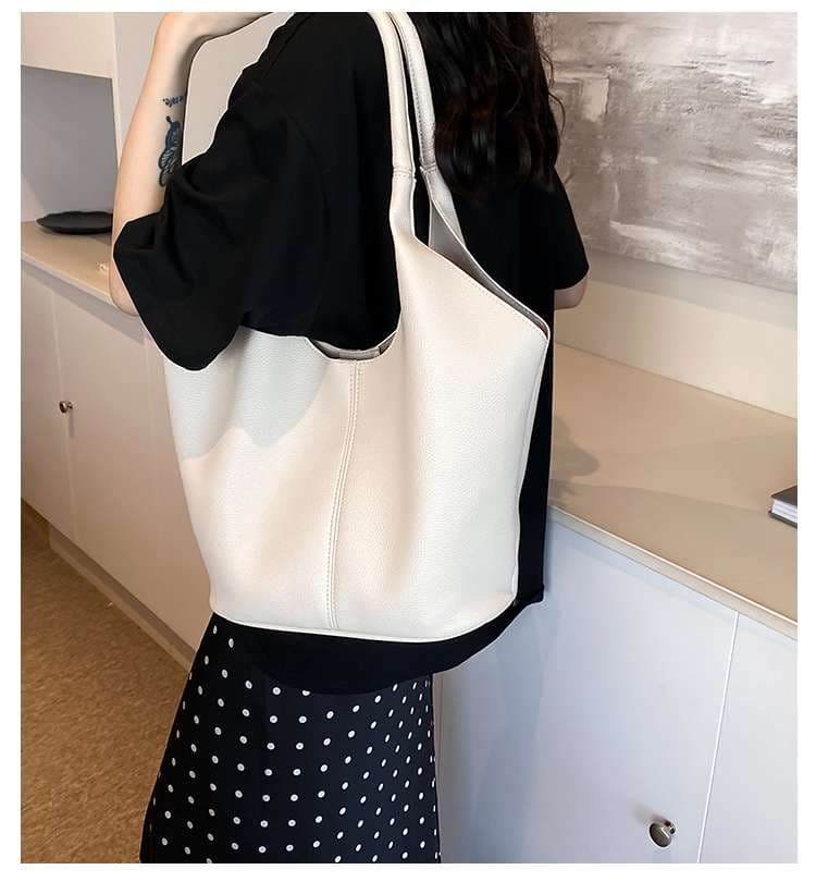 レザーバッグ シンプル大容量レザートートバッグ