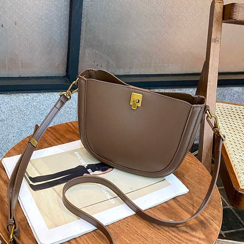 レザーバッグ ショルダーバッグ