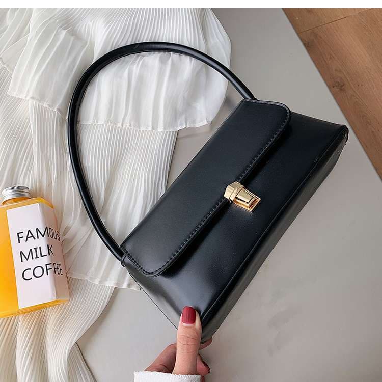 レザーバッグ ショルダーバッグ