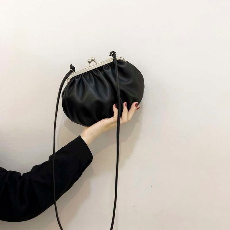 レザーバッグ がま口クラッチ ショルダーバッグ