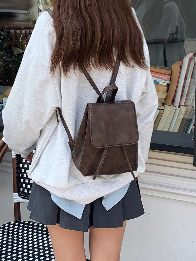 レザーバッグ シンプルレザーミニリュック