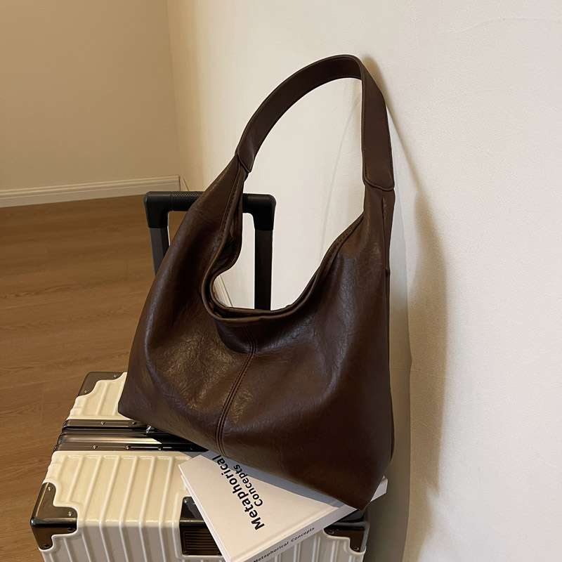 レザーバッグ シンプルショルダーバッグ