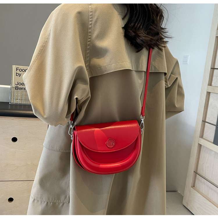 レザーバッグ クラシックショルダーバッグ