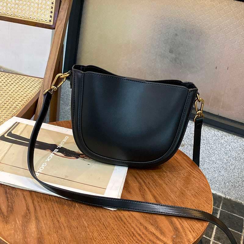 レザーバッグ ショルダーバッグ