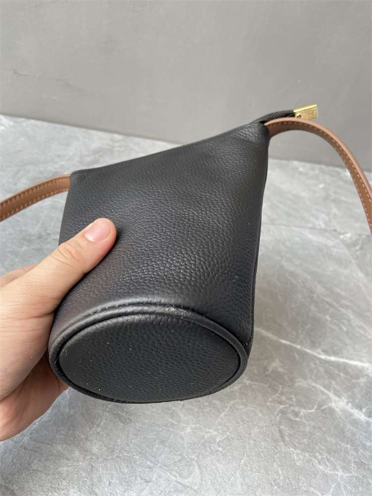 レザーバッグ ミニショルダーバッグ