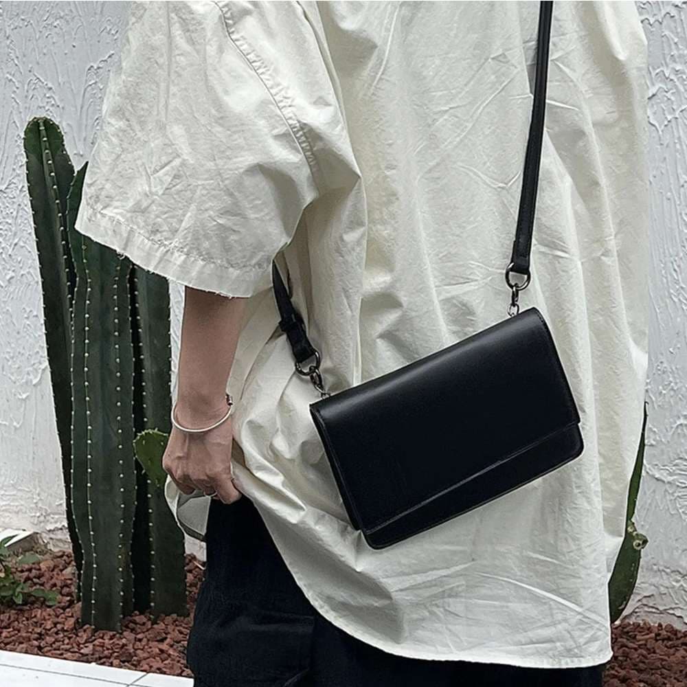 レザーバッグ シンプルショルダーバッグ