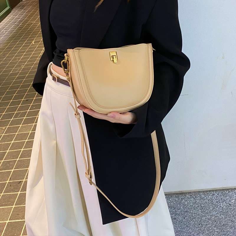 レザーバッグ ショルダーバッグ