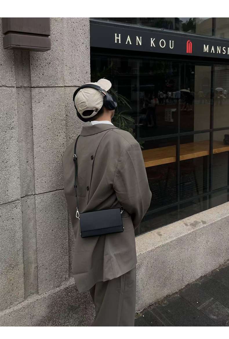 レザーバッグ シンプルレザーミニバッグ