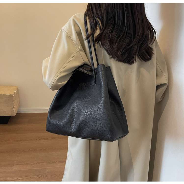 レザーバッグ シンプルレザートートバッグ