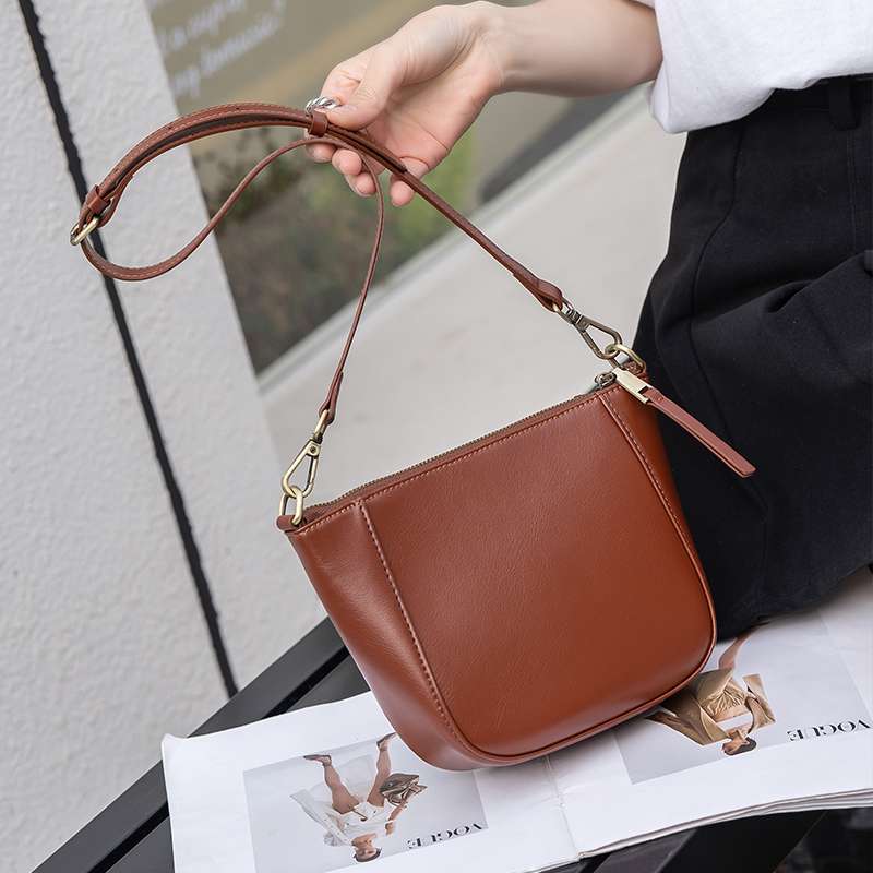 レザーバッグレディース ミニショルダー