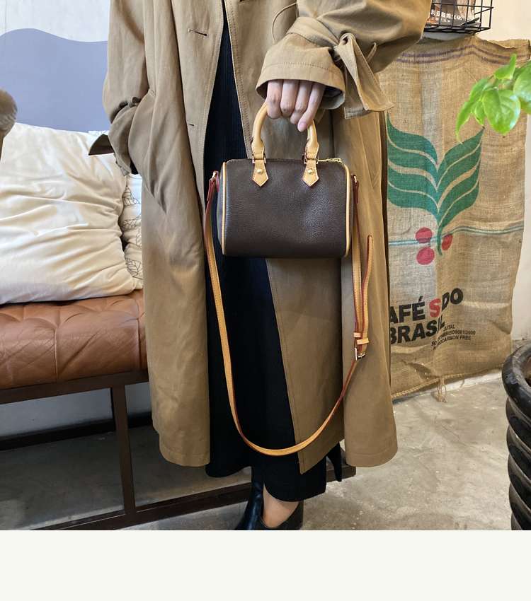 レザーバッグレディース ミニボストン 2WAYショルダーバッグ