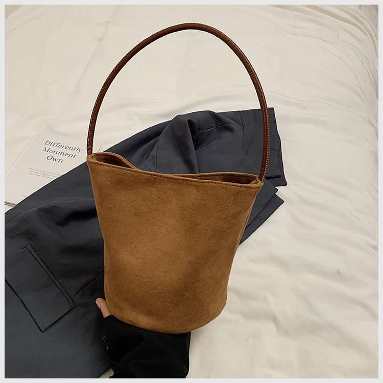 レザーバッグ シンプルショルダーバッグ
