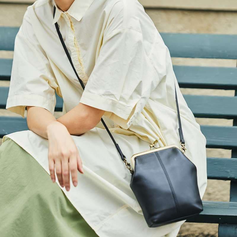 レザーバッグがま口ショルダーバッグ