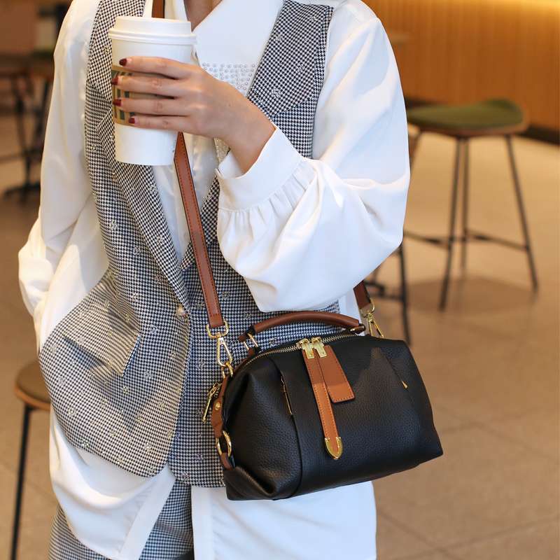 レザーバッグ 2WAYミニボストン