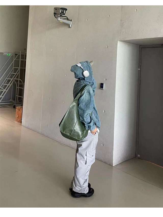 レザーバッグ 大容量レザートート