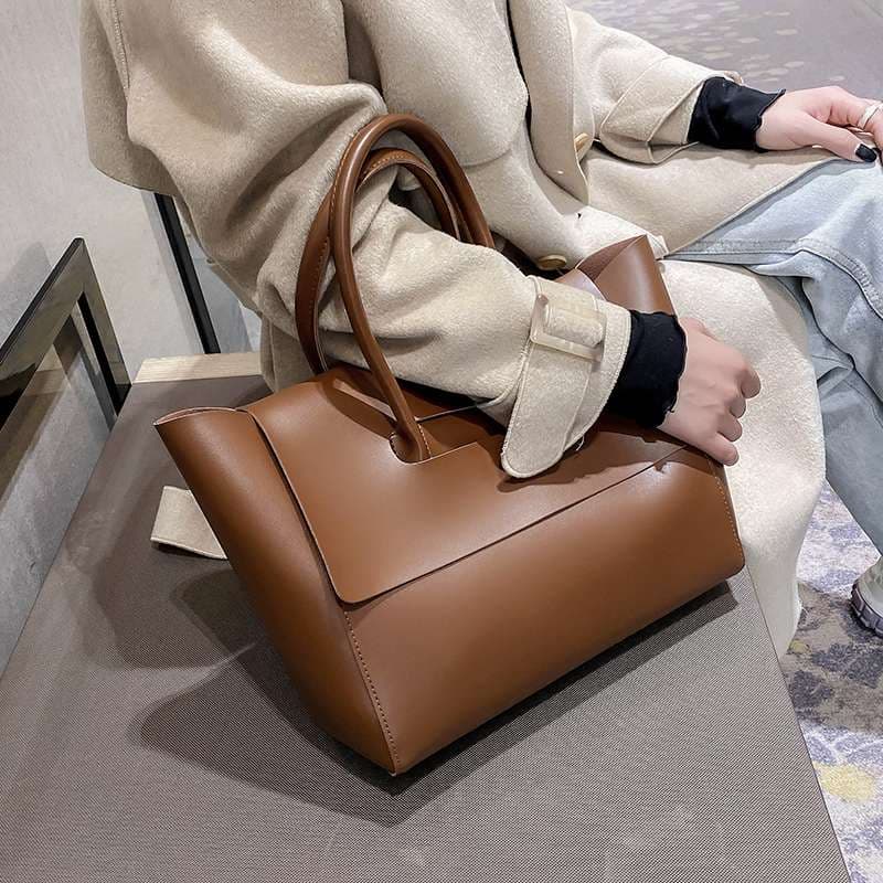 レザーバッグ シンプルトートバッグ